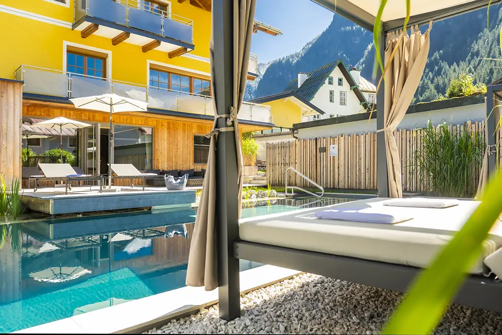 Bio-Aussenpool im Hotel Alpin-Spa zur Post in Böckstein